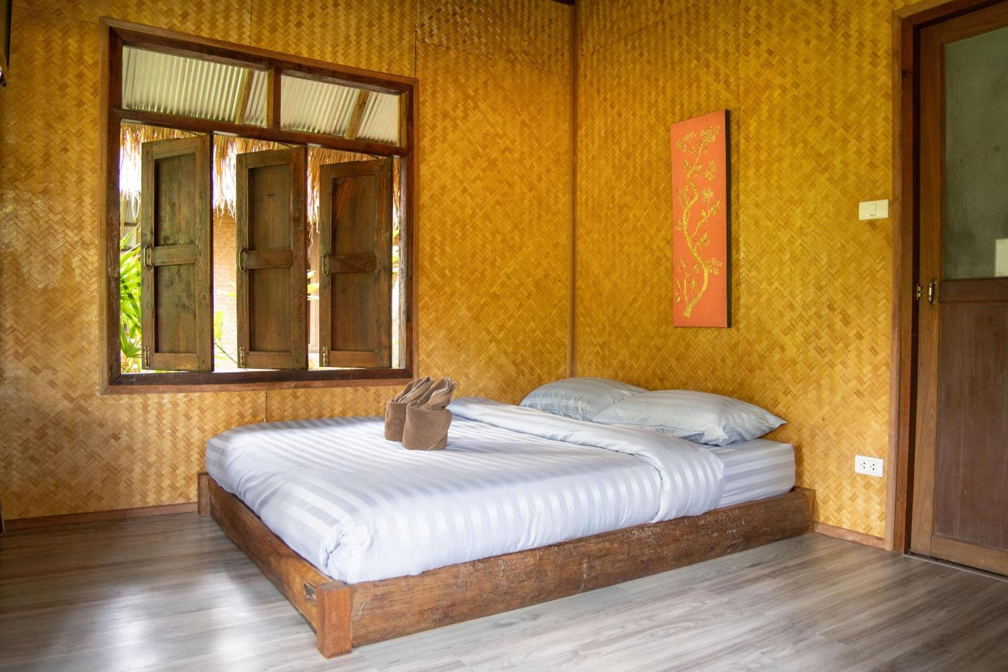 Butterfly Hostel, Pai Exterior photo
